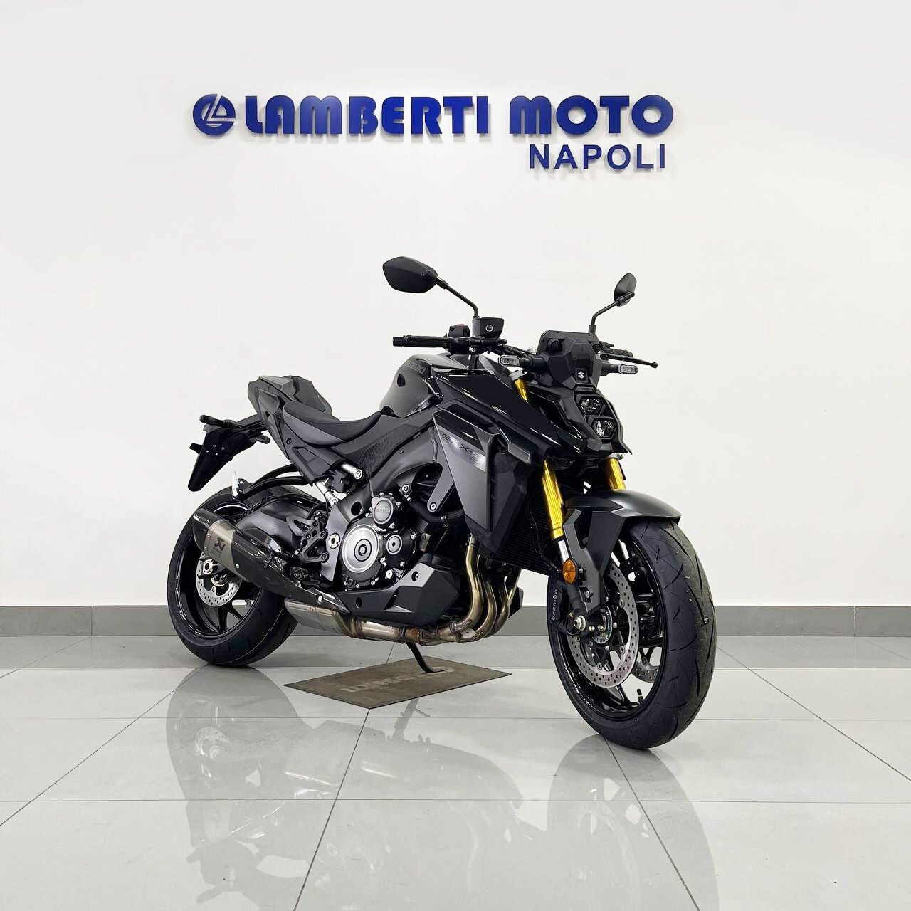 SUZUKI GSX-S GSX S 1000 EVO AKRAPOVIC 2026