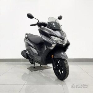 Suzuki Burgman 125 Ex Executive nero dubai 2026