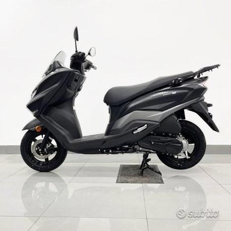 Suzuki Burgman 125 Ex Executive nero dubai 2026 - immagine 2