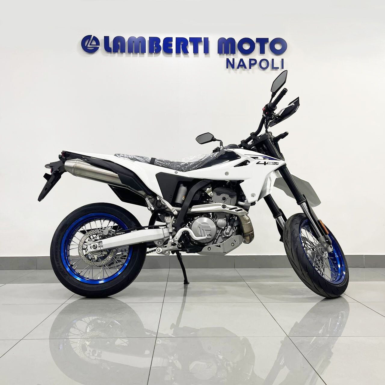 Suzuki DR-Z DRZ 400 SM bianco san francisco 2026 - immagine 3