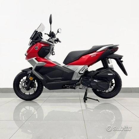Voge Sfida Sr1 Adv 125 Metallic Red 2026 - immagine 3