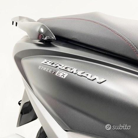 Suzuki Burgman 125 Ex Executive nero dubai 2026 - immagine 4