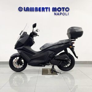 Kymco Skytown 125 2026 nero opaco